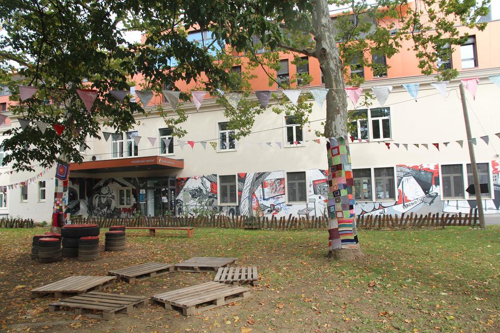 Hostel Pekarna Марібор Екстер'єр фото
